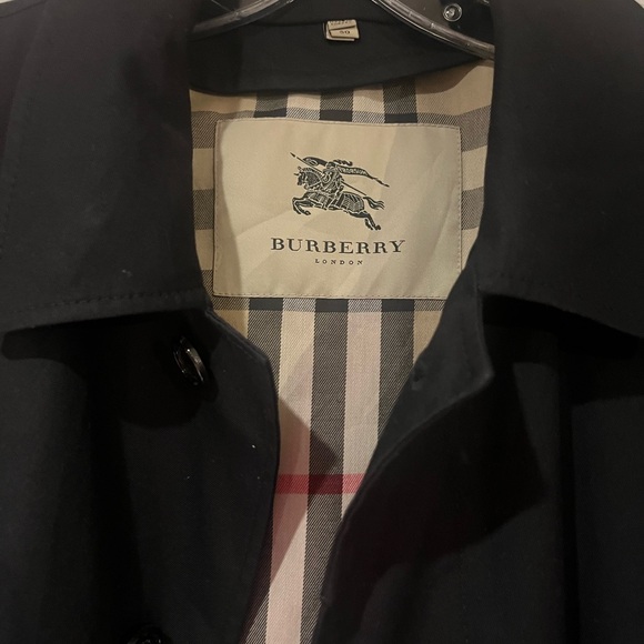 BURBERRY TRENCH COAT - Picture 1 of 4